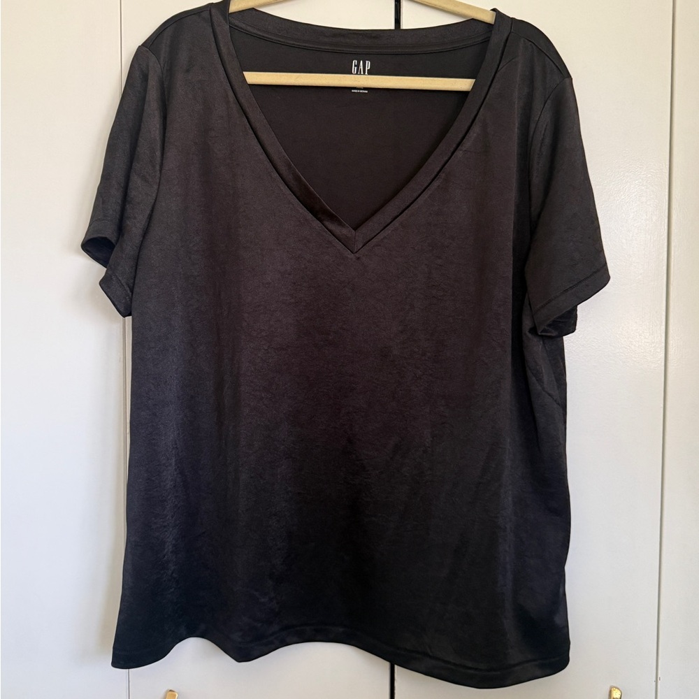 NWT GAP Women's Metallic Black V-Neck Tee XXL